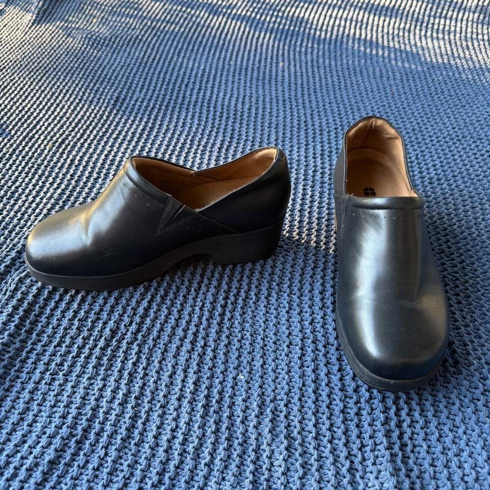 Women's SHOES FOR CREWS Black Clogs Work Slip Oil Resistant Size 9 Closed Toe
